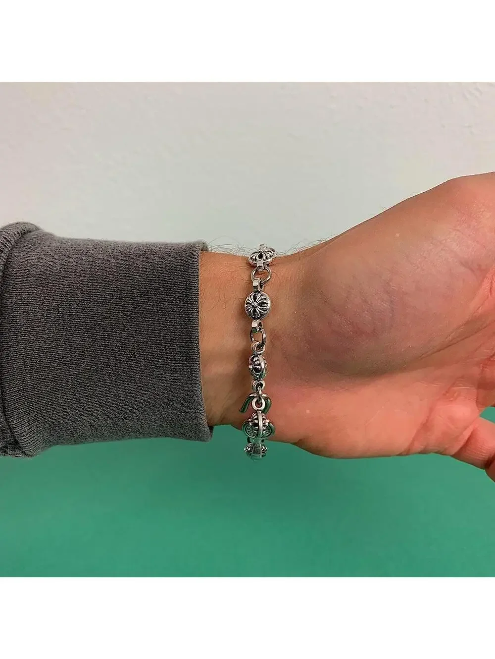 Y2k Vintage style gothic cross pendant silver bracelet. Cool design. Nice qualit